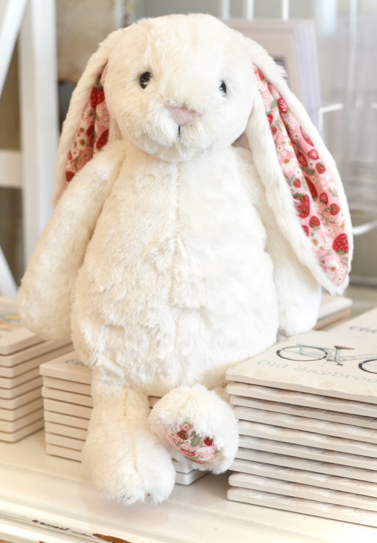 Blossom Cream Berry Bunny Medium